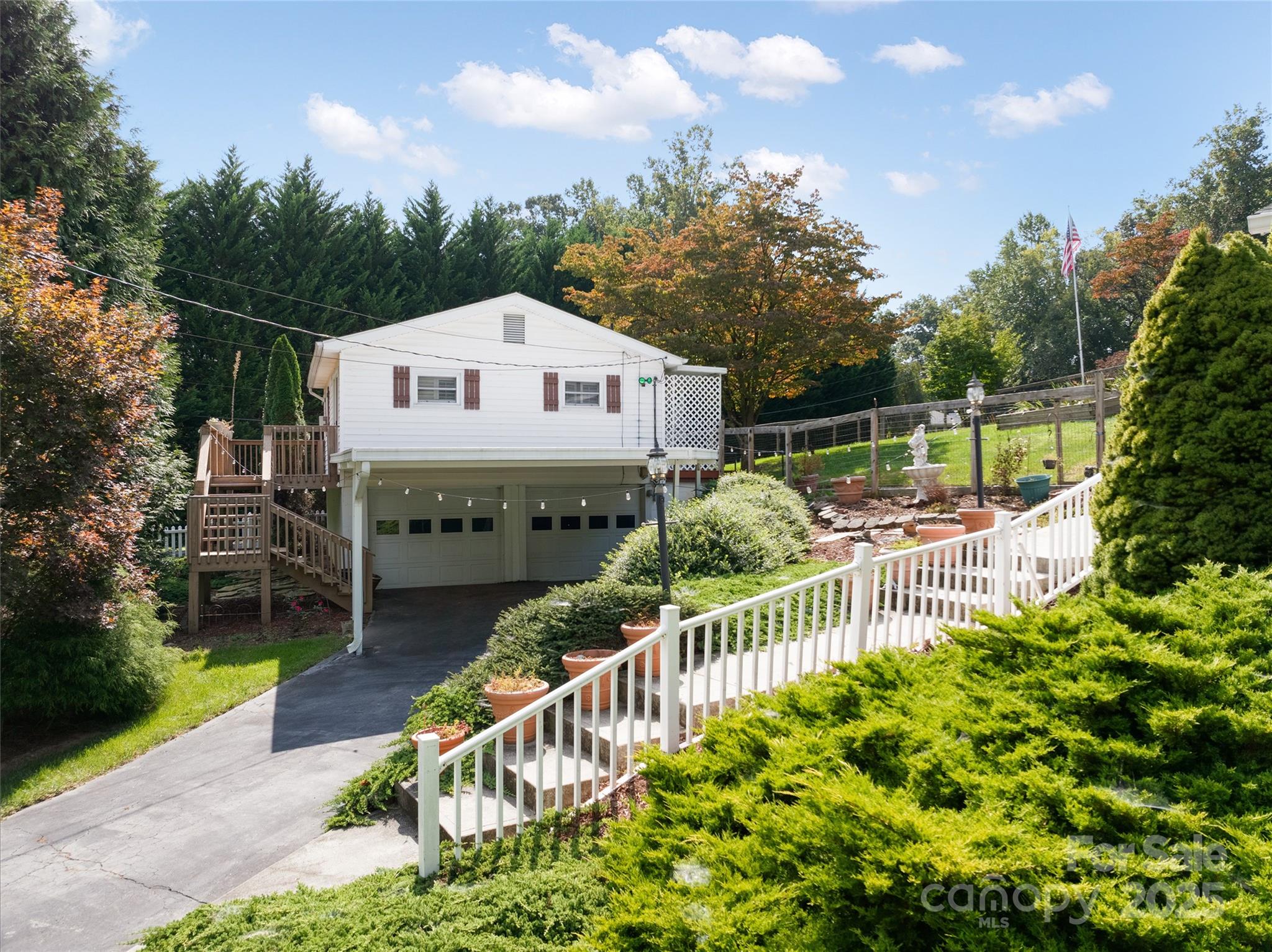 338 Morgan Road Candler, NC 28715 - Photo 4 of 42