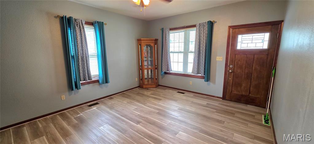 1040 William Street Chester, IL 62233 - Photo 3 of 27
