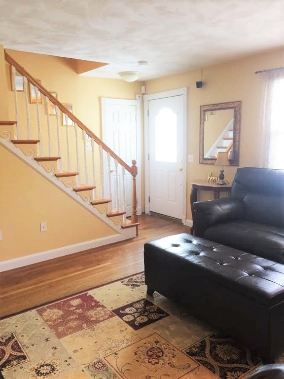 19 Old Charter Road Marlborough, MA 01752 - Photo 4 of 22 Gallery Image 4