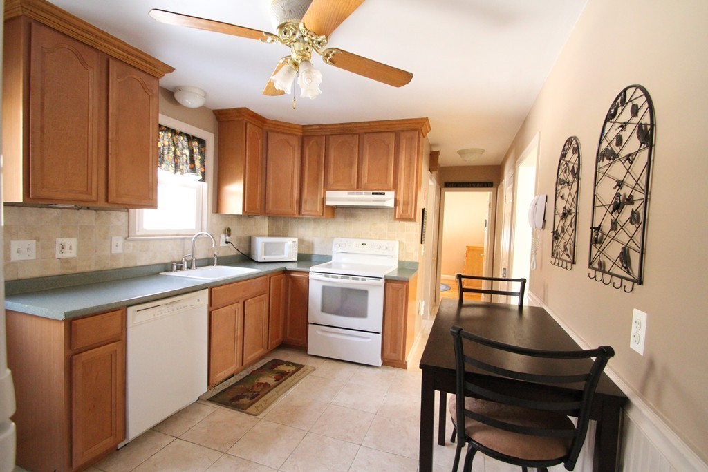 19 Old Charter Road Marlborough, MA 01752 - Photo 6 of 22 Gallery Image 6