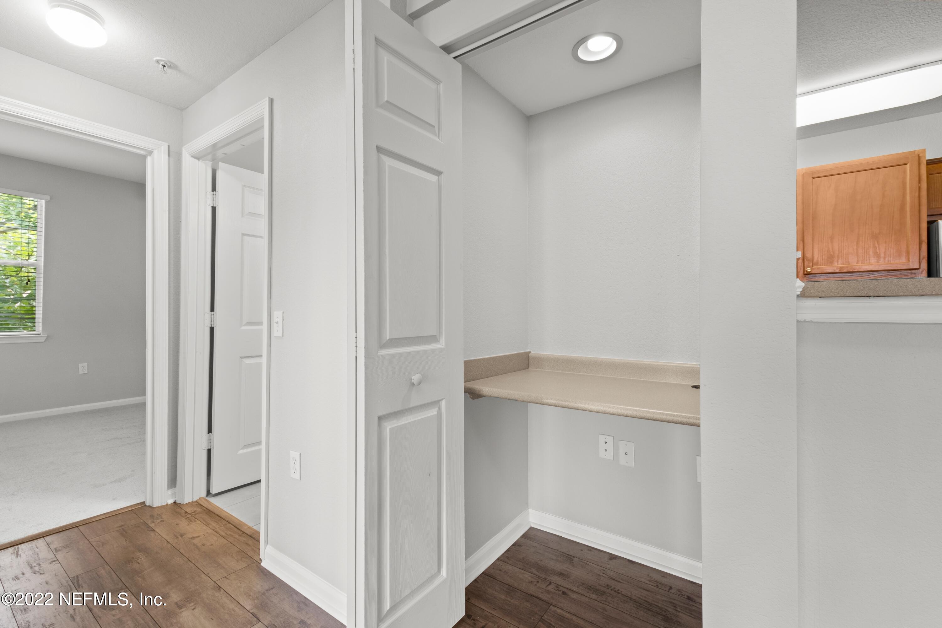 8550 Touchton Road, Unit 821 Jacksonville, FL 32216 - Photo 24 of 58 Computer Niche