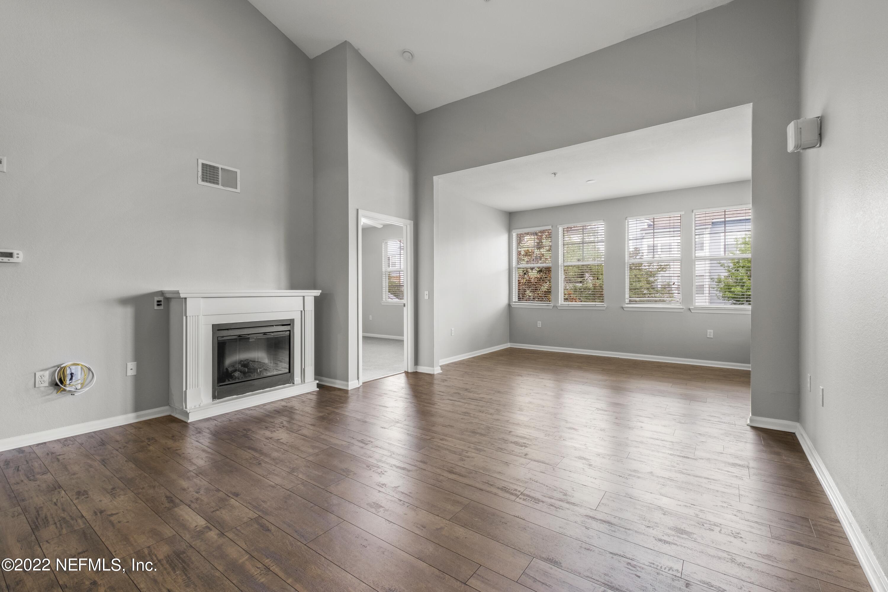 8550 Touchton Road, Unit 821 Jacksonville, FL 32216 - Photo 4 of 58 Great Room