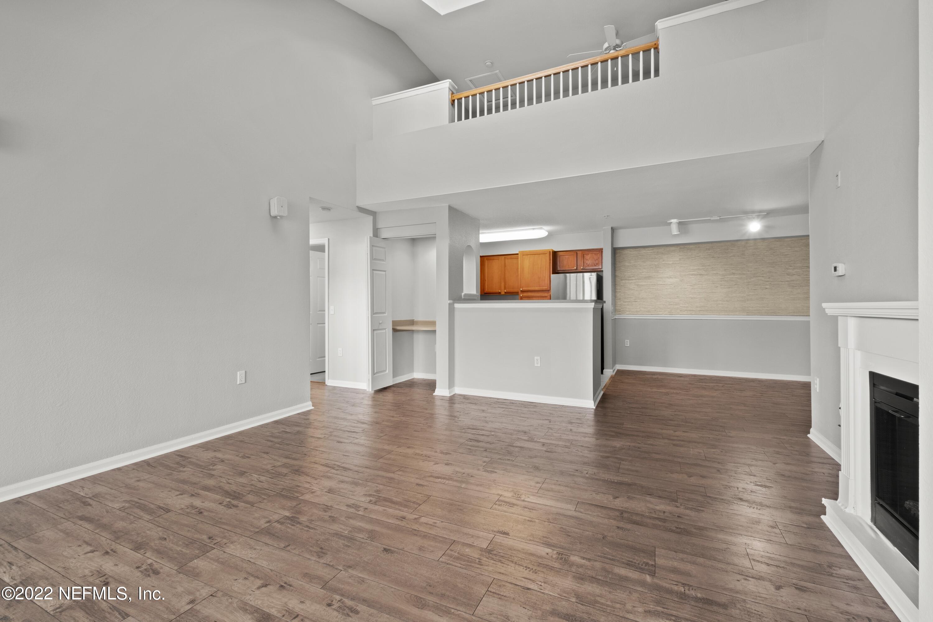 8550 Touchton Road, Unit 821 Jacksonville, FL 32216 - Photo 5 of 58 Great Room