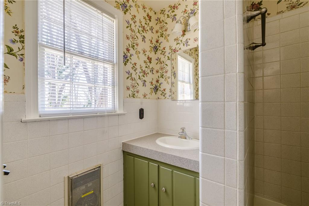 2131 Independence Road Winston-Salem, NC 27106 - Photo 6 of 16 Gallery Image 6