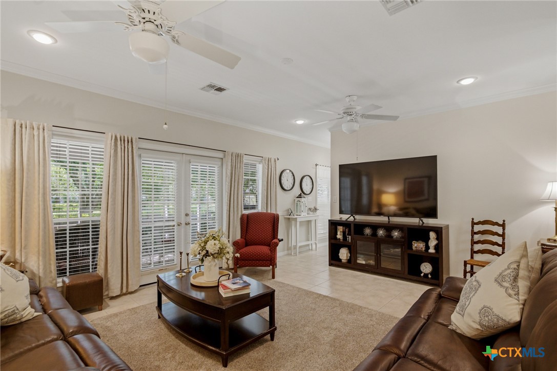 303 Perth Road Victoria, TX 77904 - Photo 2 of 39