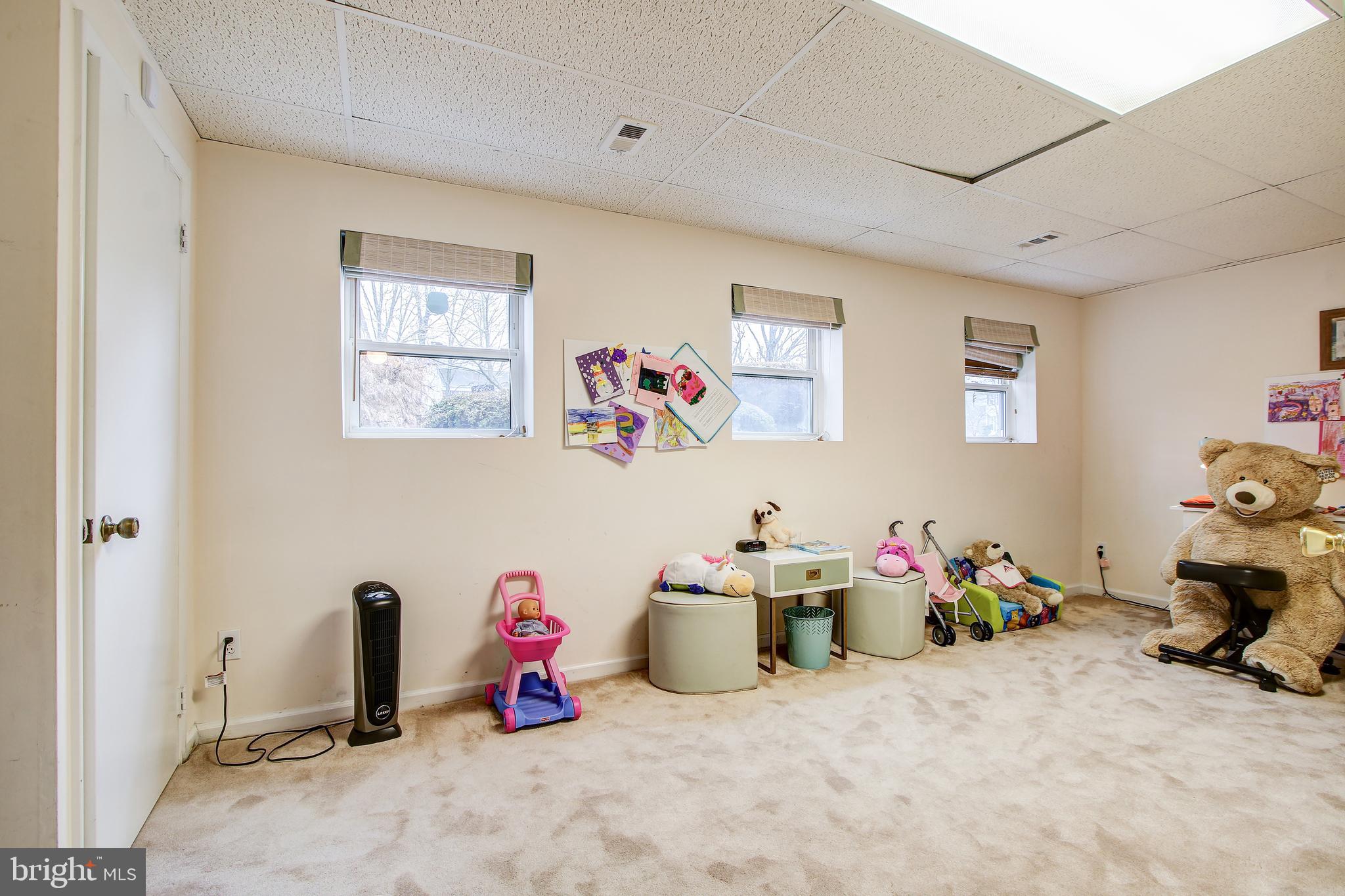 2324 Archdale Road Reston, VA 20191 - Photo 27 of 36