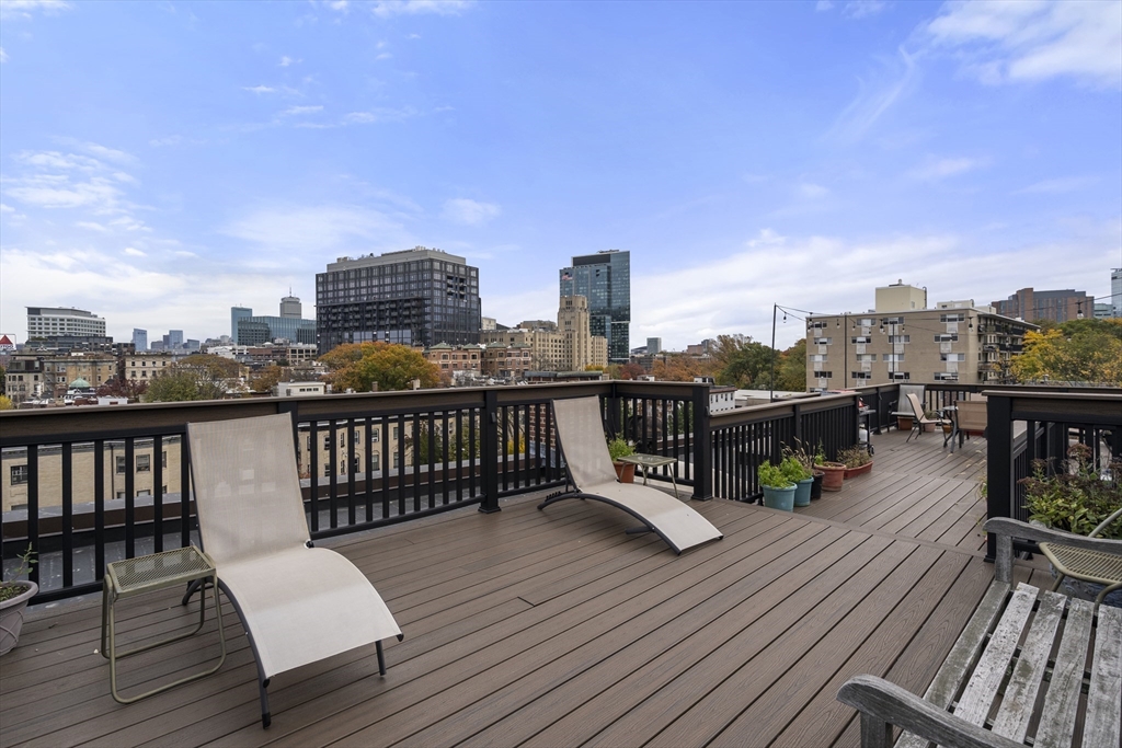 1011 Beacon Street, Unit 4 Brookline, MA 02446 - Photo 19 of 24