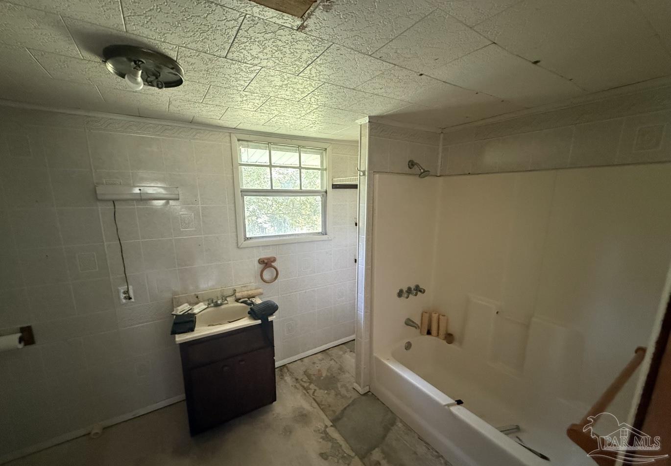 2579 Highway 4 Jay, FL 32565 - Photo 19 of 27
