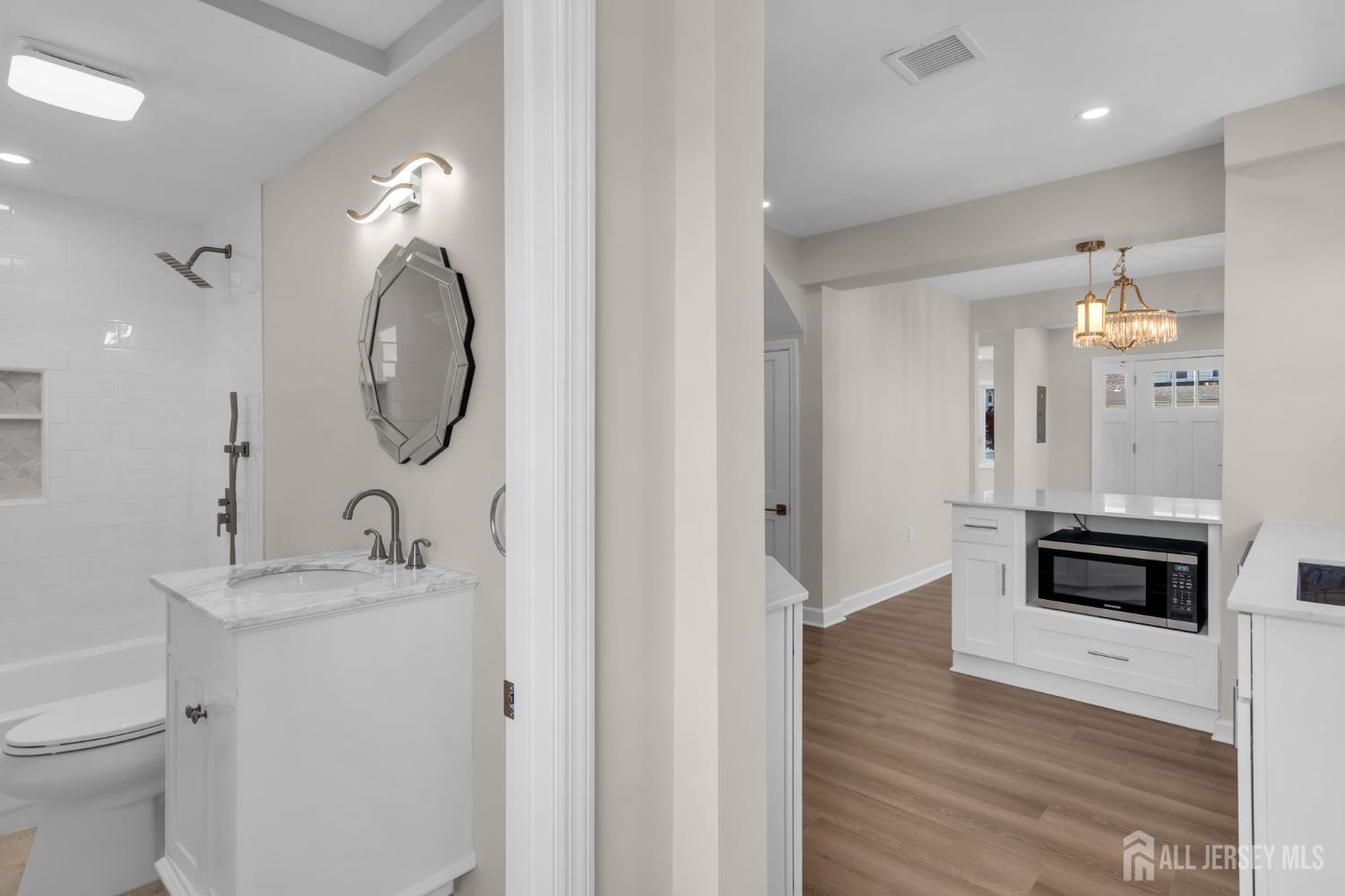 21 Market Street Edison, NJ 08817 - Photo 17 of 45