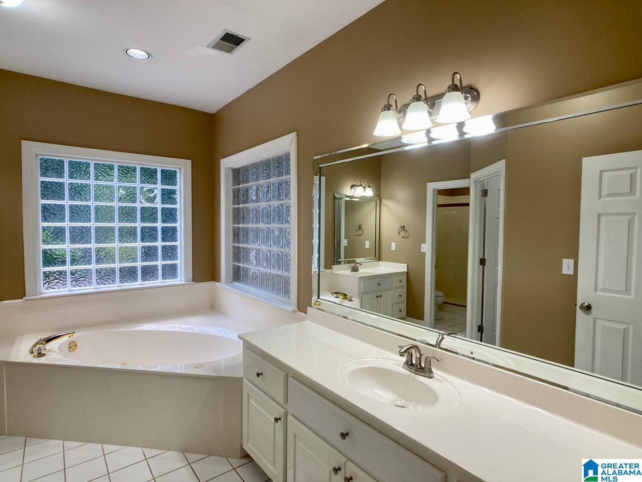 7073 Inverness Green Lane Hoover, AL 35242 - Photo 14 of 20