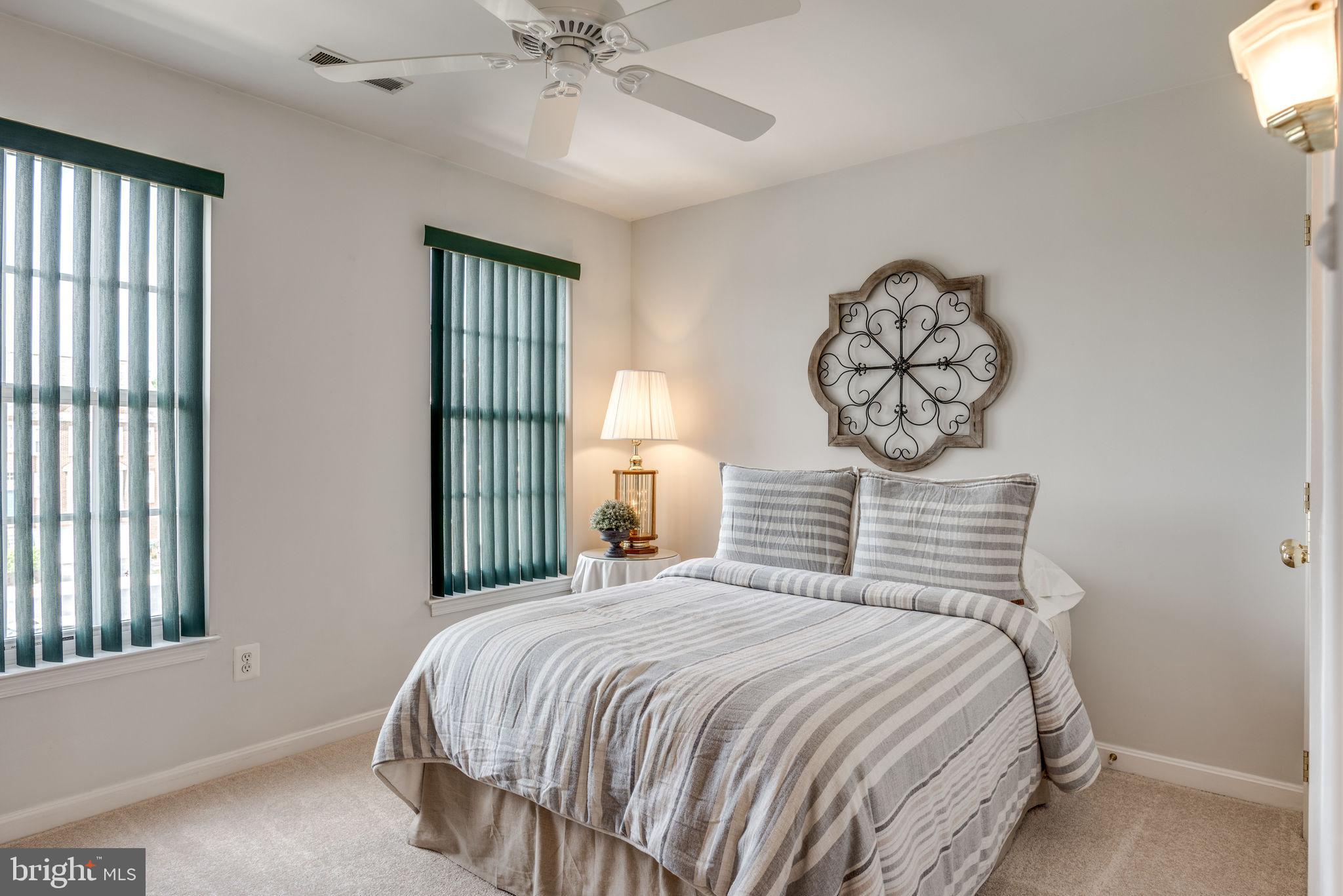 43538 Hubbard Square Chantilly, VA 20152 - Photo 34 of 65