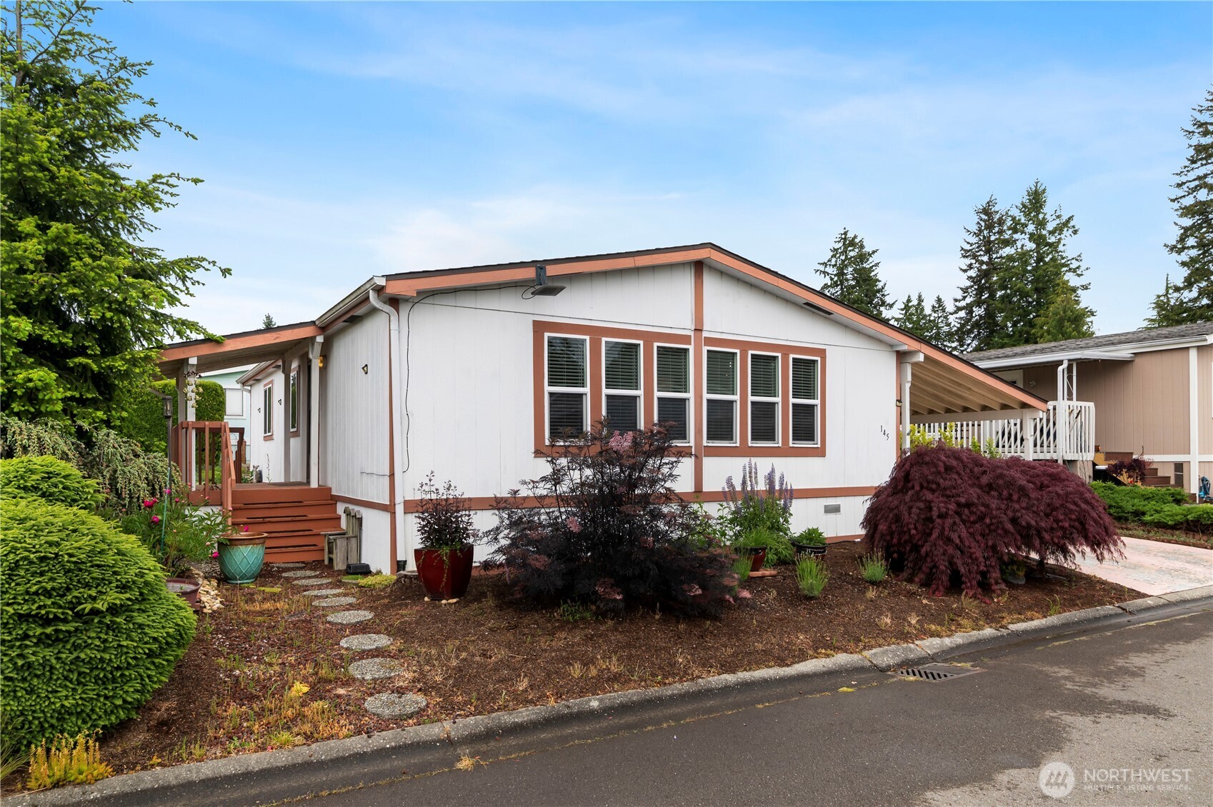 1427 100th Street Southwest, Unit 145 Everett, WA 98204 - Photo 1 of 36