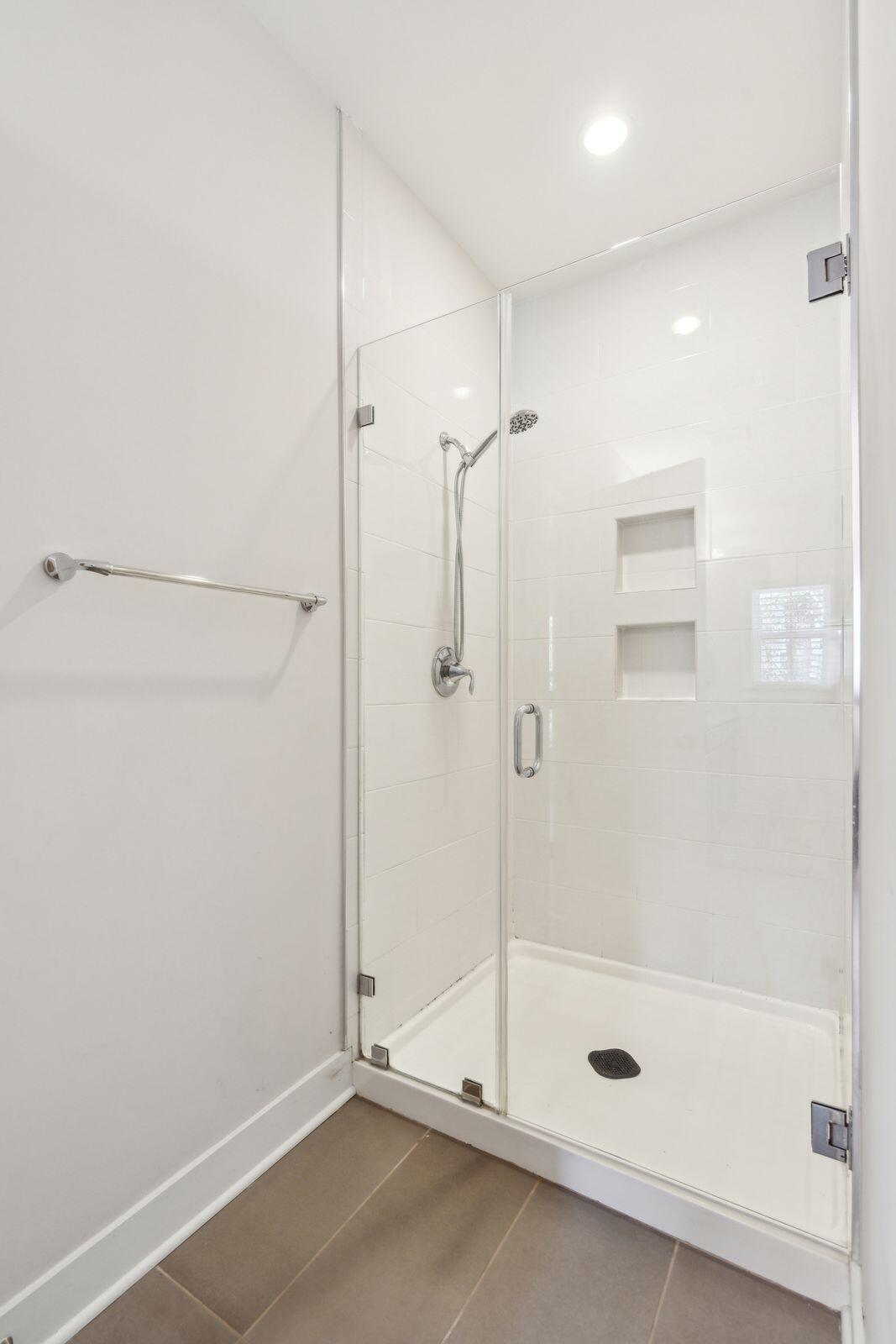 1532 Joe Rouse Road Mount Pleasant, SC 29466 - Photo 25 of 44 2nd Floor Master Bath