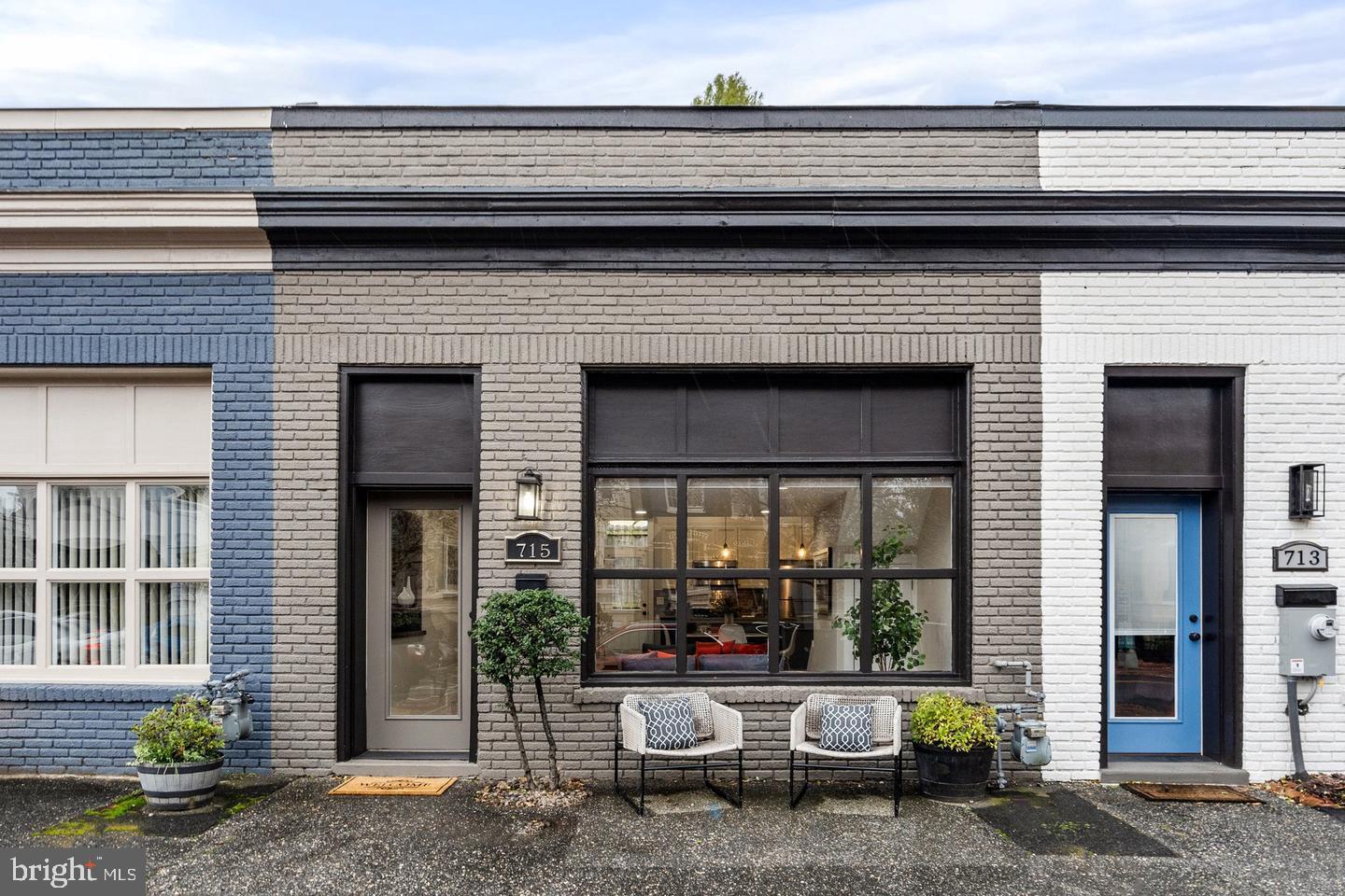 715 F Street Northeast Washington, DC 20002 - Photo 1 of 16 Gallery Image 1