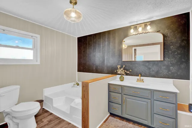 $179,900 | 602 Noe Road, Orleans, IN 47452