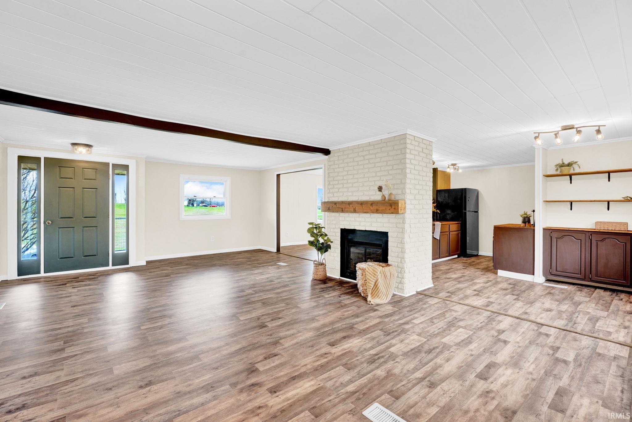 602 Noe Road Orleans, IN 47452 - Photo 4 of 21