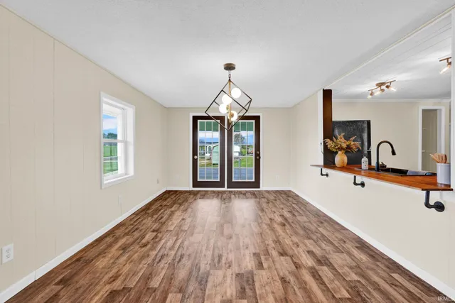 $179,900 | 602 Noe Road, Orleans, IN 47452