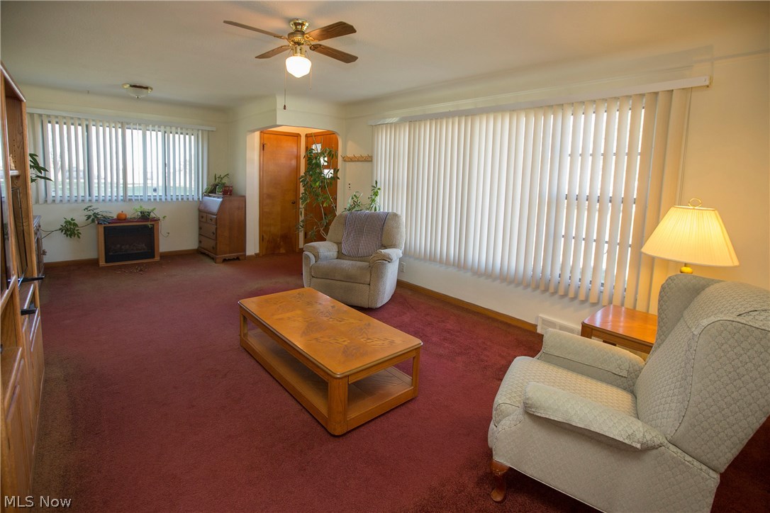 11003 Windham Road Parma, OH 44130 - Photo 7 of 24