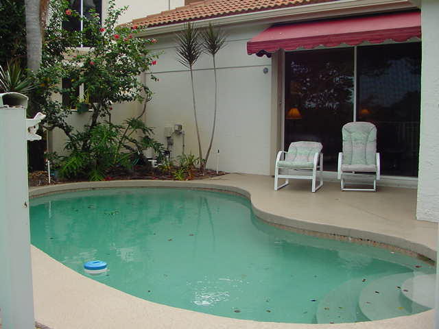 5698 Regency Circle East Boca Raton, FL 33496 - Photo 17 of 18 Pool