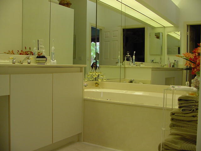 5698 Regency Circle East Boca Raton, FL 33496 - Photo 9 of 18 Master Bathroom