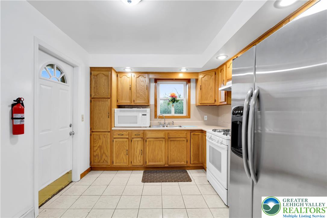 1211 Mechanic Street Bethlehem, PA 18015 - Photo 26 of 28