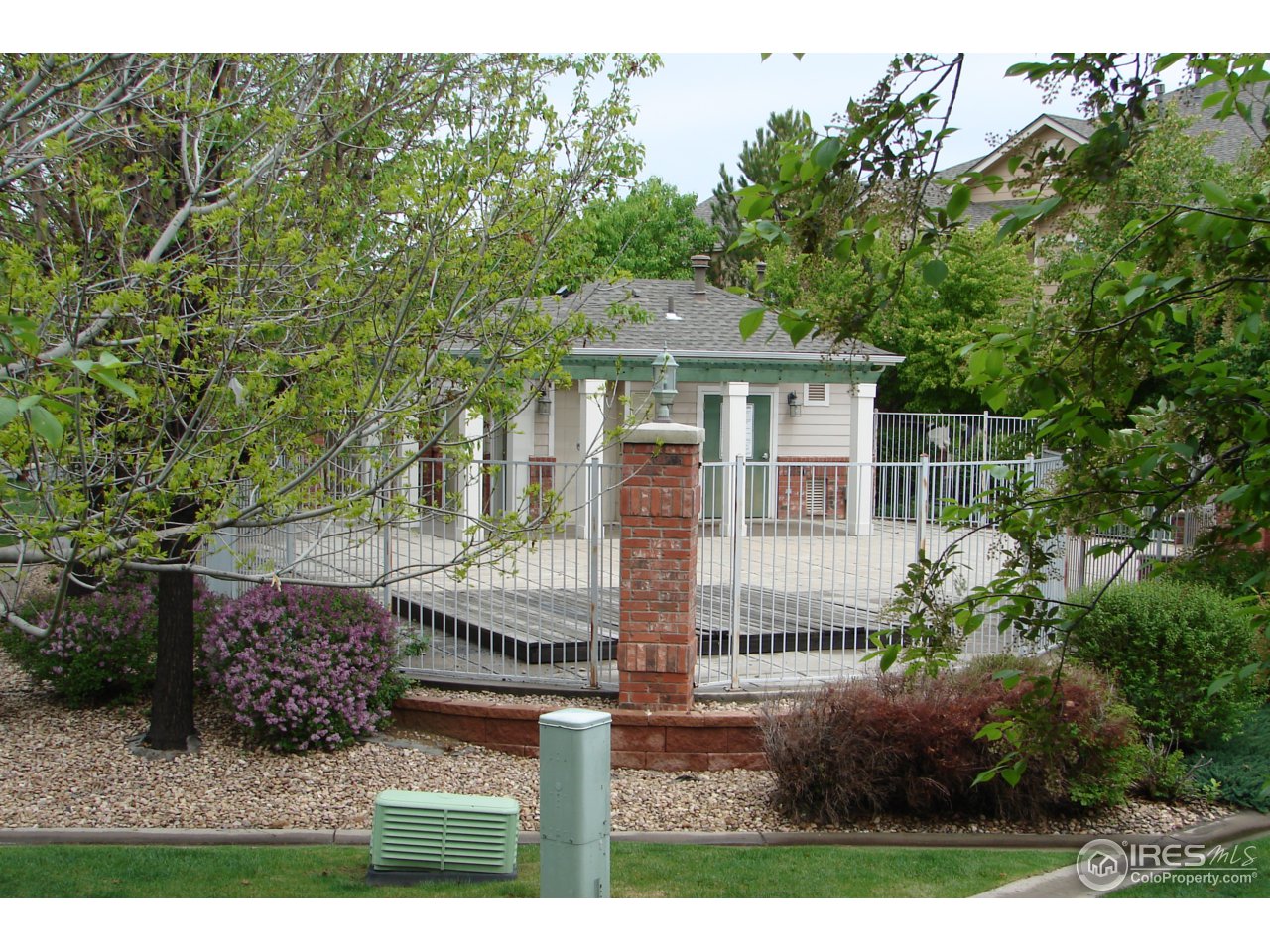 4672 West 20th Road, Unit 414 Greeley, CO 80634 - Photo 23 of 24 Court yard