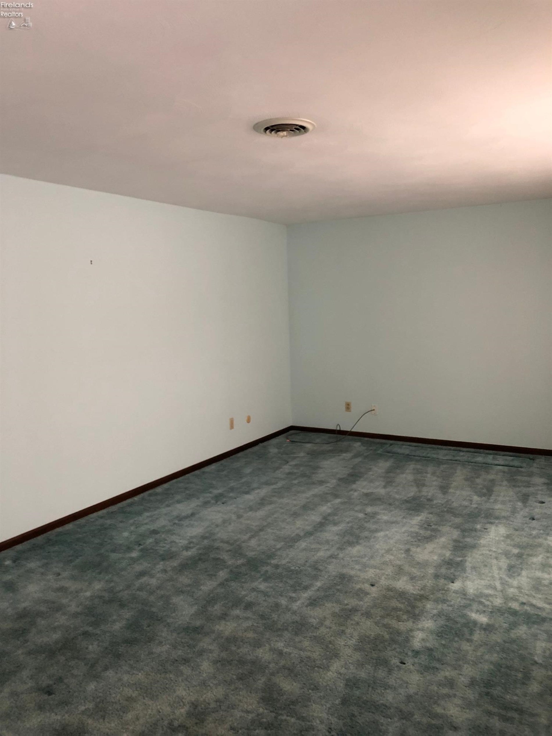 918 Strecker Road West Milan, OH 44846 - Photo 9 of 10 Gallery Image 9