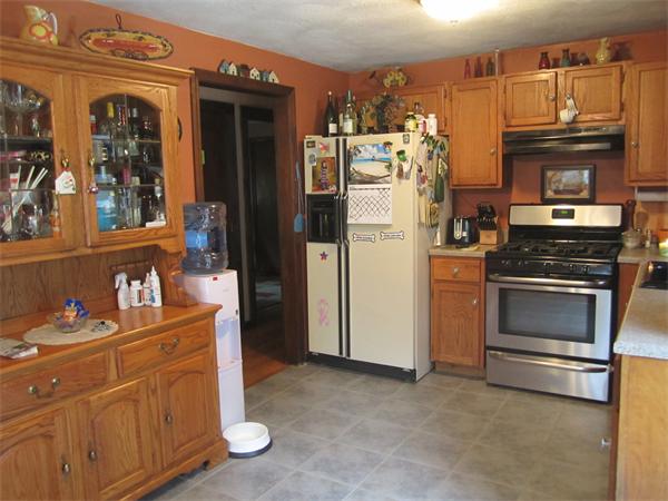 44 Fosdick Road Carver, MA 02330 - Photo 8 of 18 Gallery Image 8