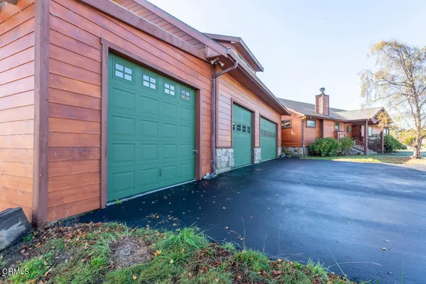 $950,000 | 23741 Bouldin Lane, Fort Bragg, CA 95437