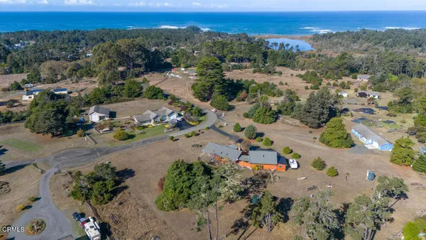 $950,000 | 23741 Bouldin Lane, Fort Bragg, CA 95437