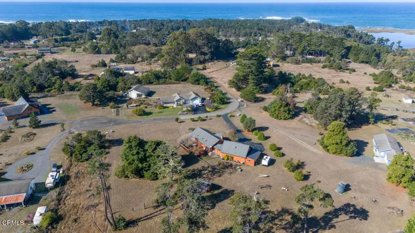 $950,000 | 23741 Bouldin Lane, Fort Bragg, CA 95437