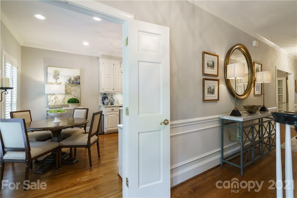 4639 Curraghmore Road Charlotte, NC 28210 - Photo 3 of 27 Gallery Image 3