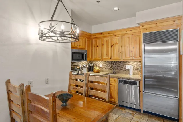 $1,025,000 | 457 Mountain Village Boulevard, Unit 4214, Mountain Village, CO 81435