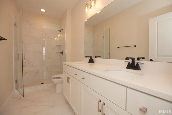 $2,700 | 3351 White Oak Court, Newburgh, IN 47630