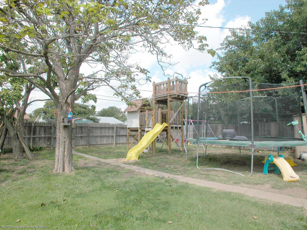 5110 Temple Drive Amarillo, TX 79110 - Photo 14 of 14 Backyard Playground