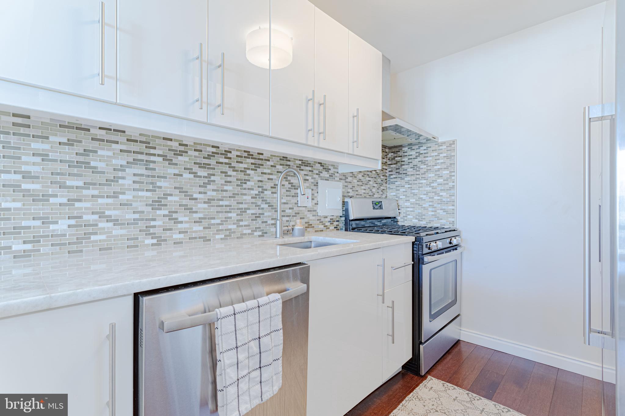 730 24th Street Northwest, Unit 718 Washington, DC 20037 - Photo 8 of 41