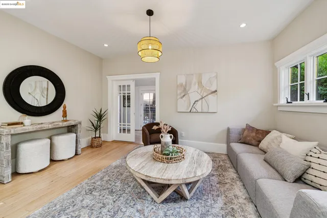 $1,695,000 | 2636 Alcatraz Avenue, Oakland, CA 94618