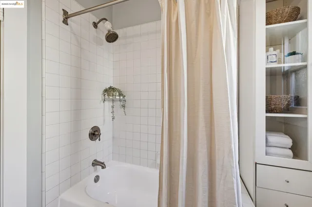 $1,695,000 | 2636 Alcatraz Avenue, Oakland, CA 94618