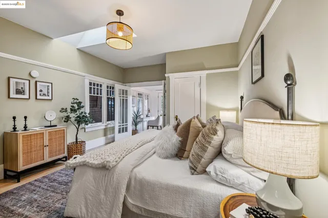 $1,695,000 | 2636 Alcatraz Avenue, Oakland, CA 94618