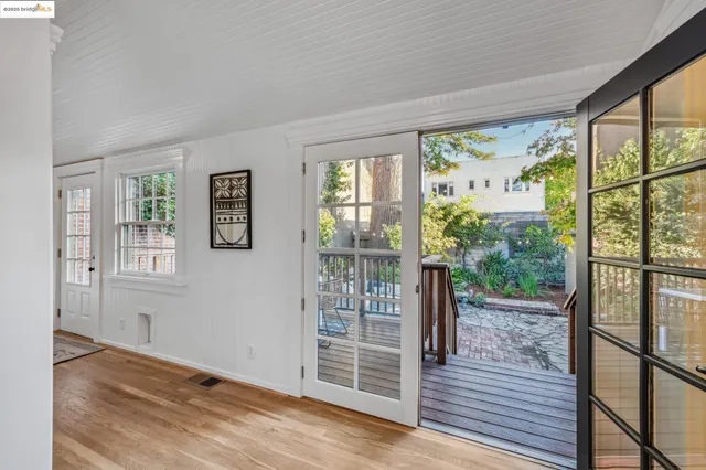 $1,695,000 | 2636 Alcatraz Avenue, Oakland, CA 94618