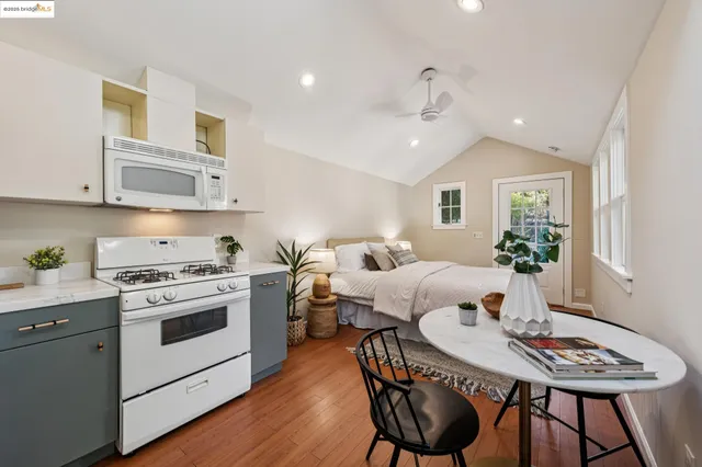 $1,695,000 | 2636 Alcatraz Avenue, Oakland, CA 94618