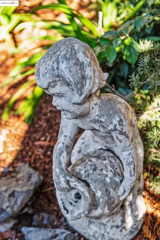 $1,695,000 | 2636 Alcatraz Avenue, Oakland, CA 94618