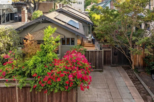 $1,695,000 | 2636 Alcatraz Avenue, Oakland, CA 94618