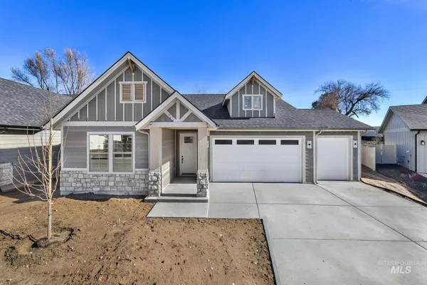 $549,900 | 1720 North Grn Pne Lane, Star, ID 83669