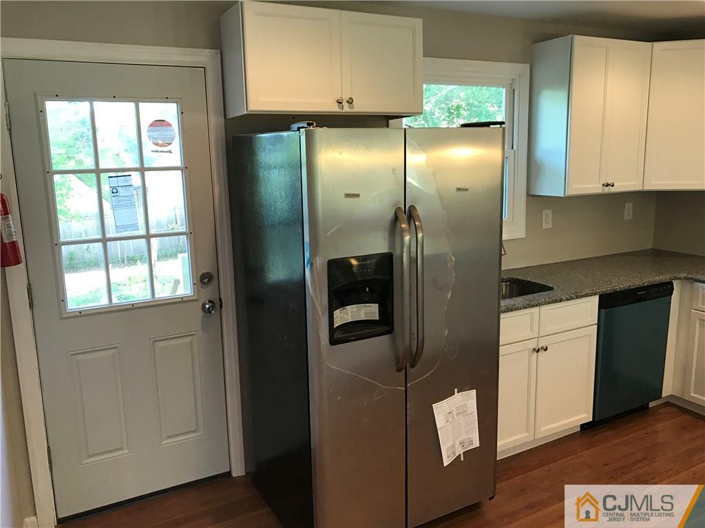 82 Tunison Road New Brunswick, NJ 08901 - Photo 11 of 22 Gallery Image 11