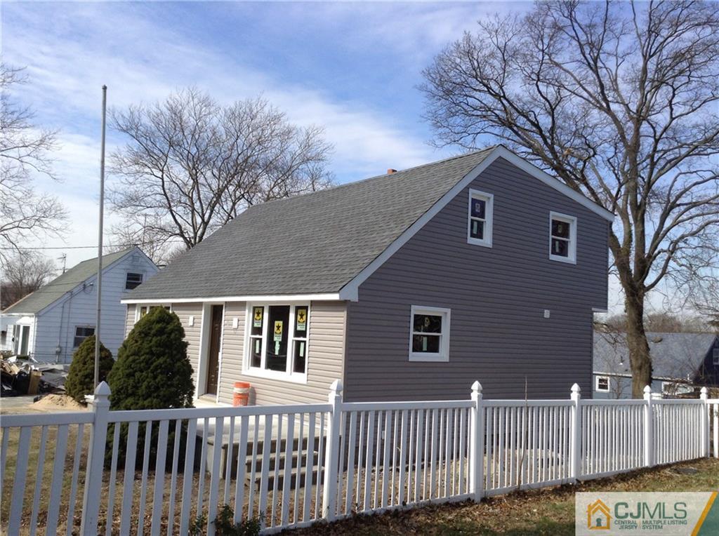 82 Tunison Road New Brunswick, NJ 08901 - Photo 4 of 22 Gallery Image 4