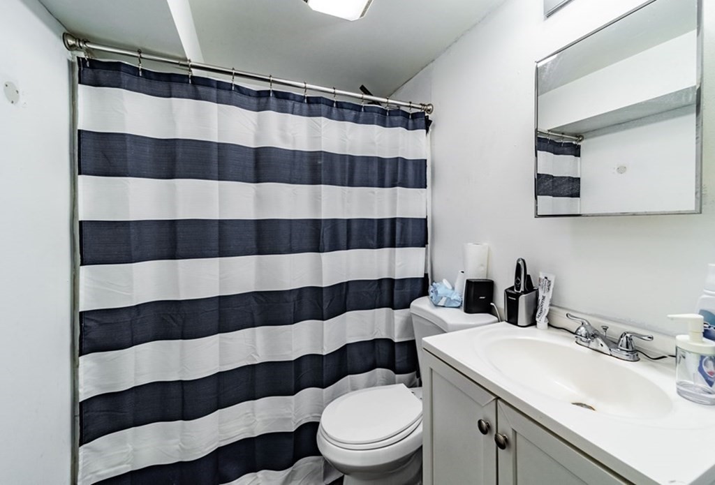 21 Hadley Court Springfield, MA 01119 - Photo 11 of 12