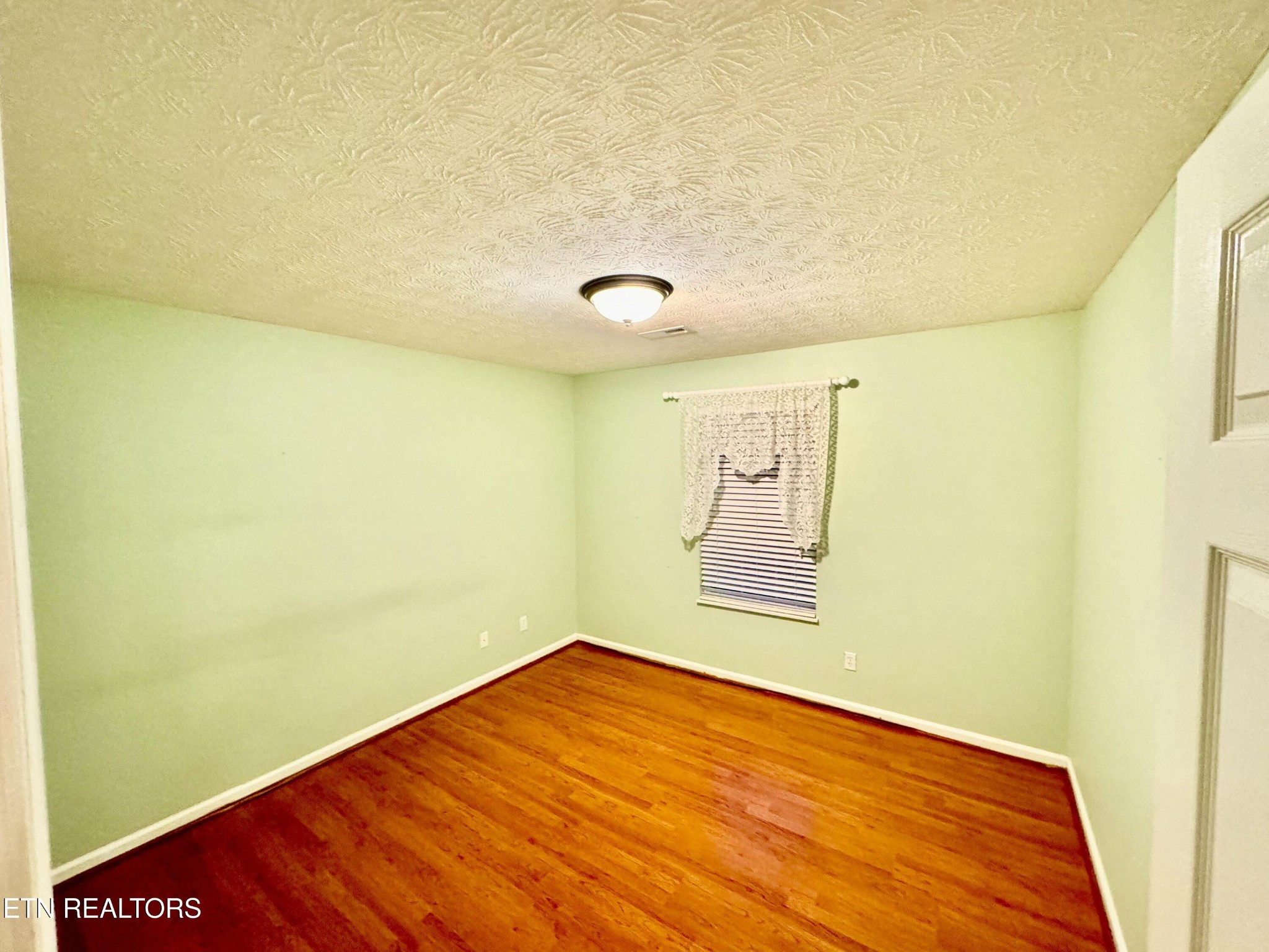 6649 Crye Road Maryville, TN 37801 - Photo 10 of 32 Gallery Image 10
