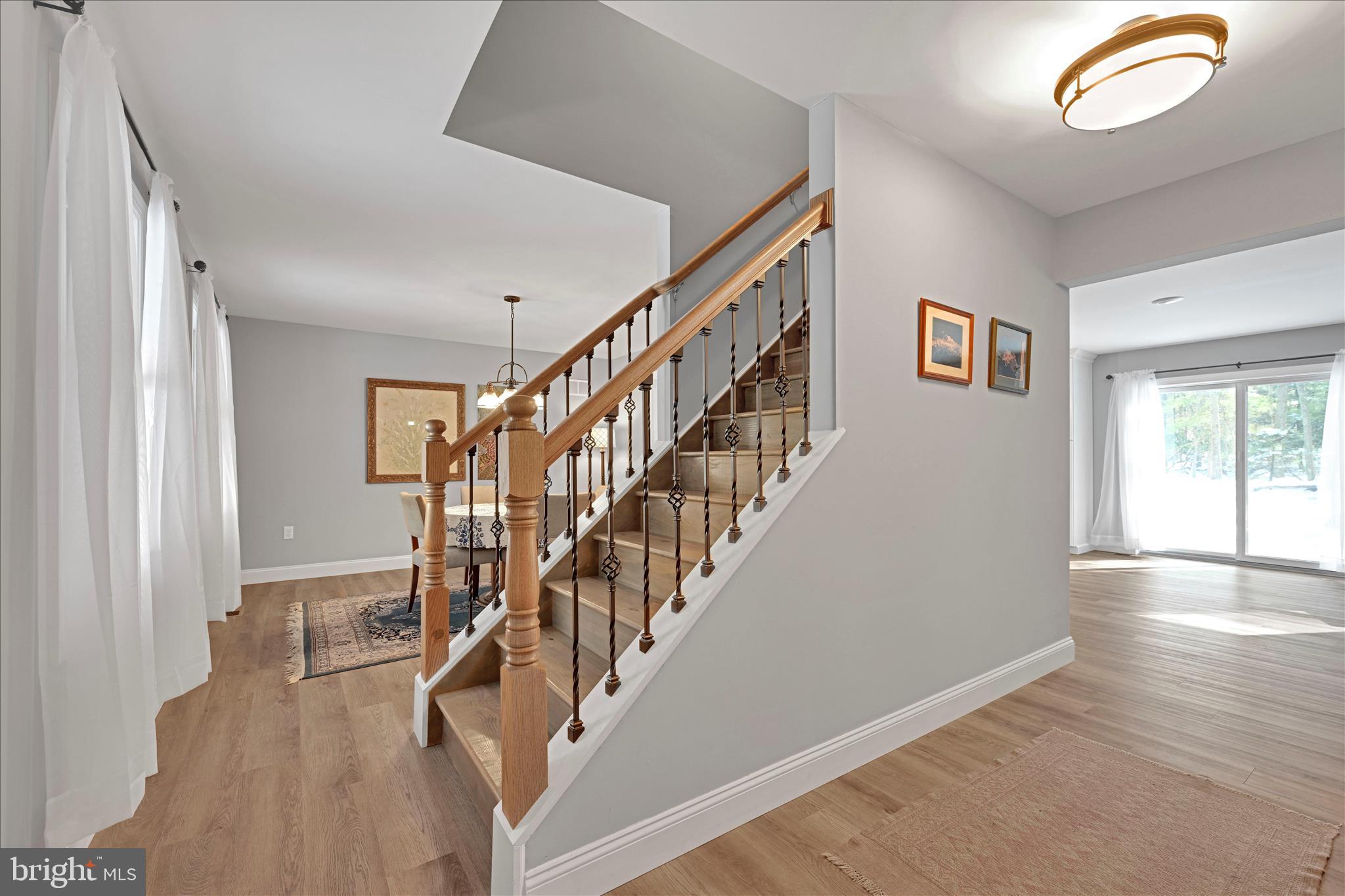 107 Dorset Road New Ringgold, PA 17960 - Photo 14 of 50 Stair Case