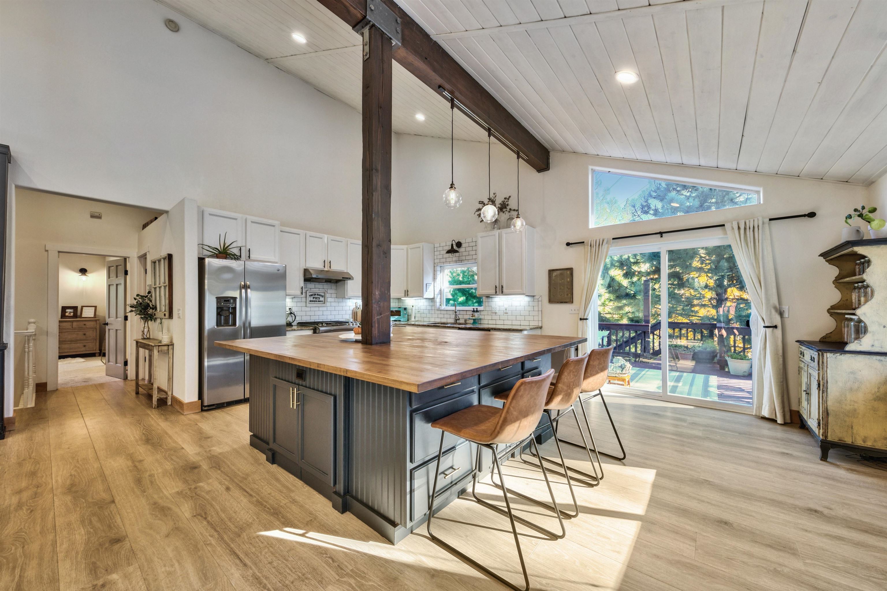 10371 White Fir Road Truckee, CA 96161 - Photo 10 of 21 Gallery Image 10